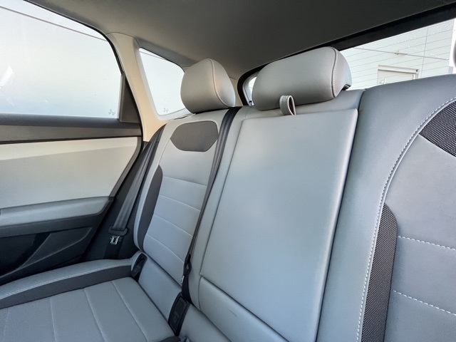 2022 Volkswagen Taos SE photo 44