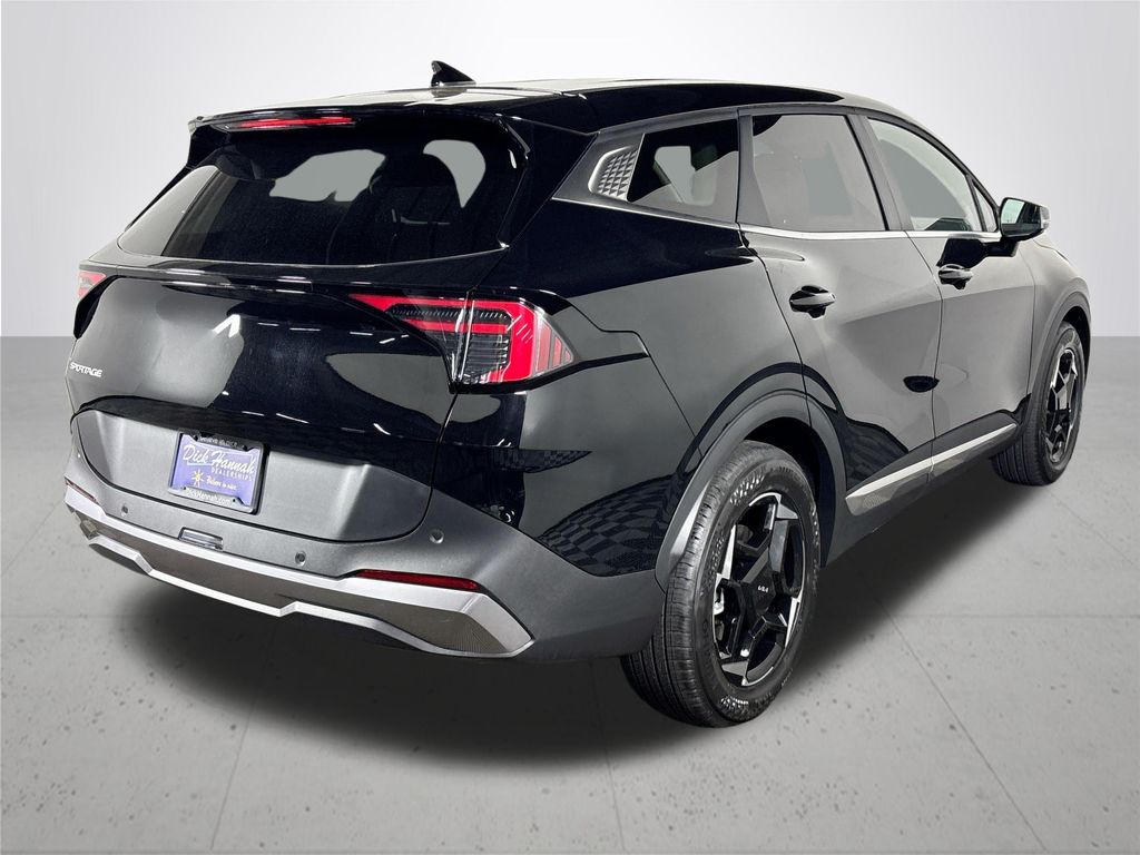 2026 Kia Sportage EX photo 4