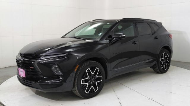 Used 2024 MOSAIC BLACK Chevrolet RS image 1