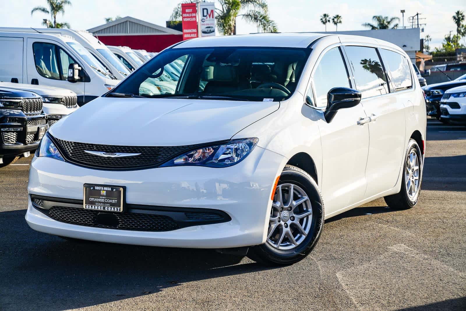 2026 Chrysler Voyager LX's photo