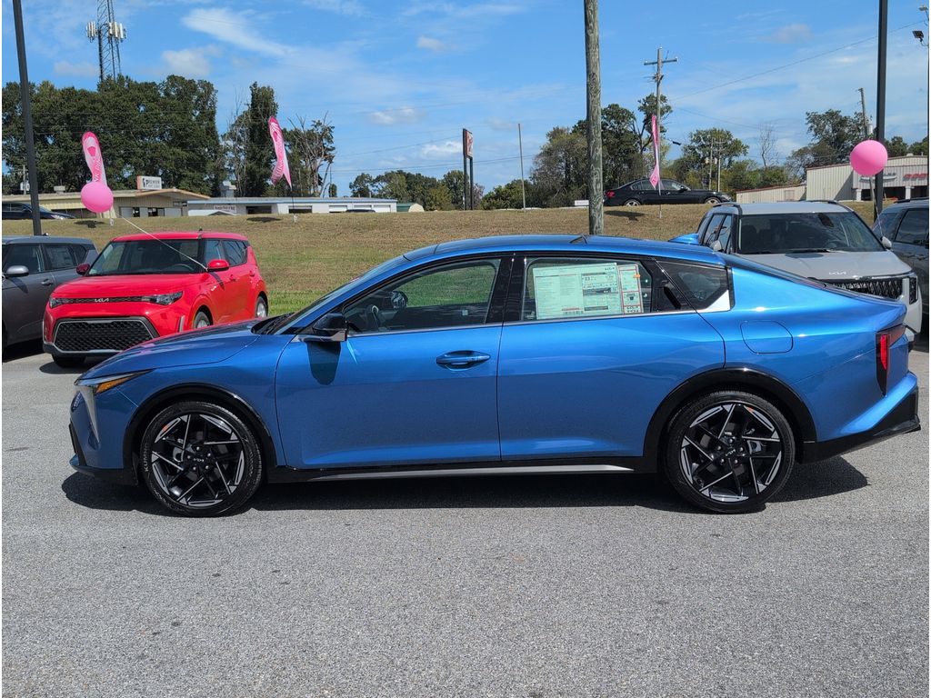 2025 Kia K4 GT-Line photo 2