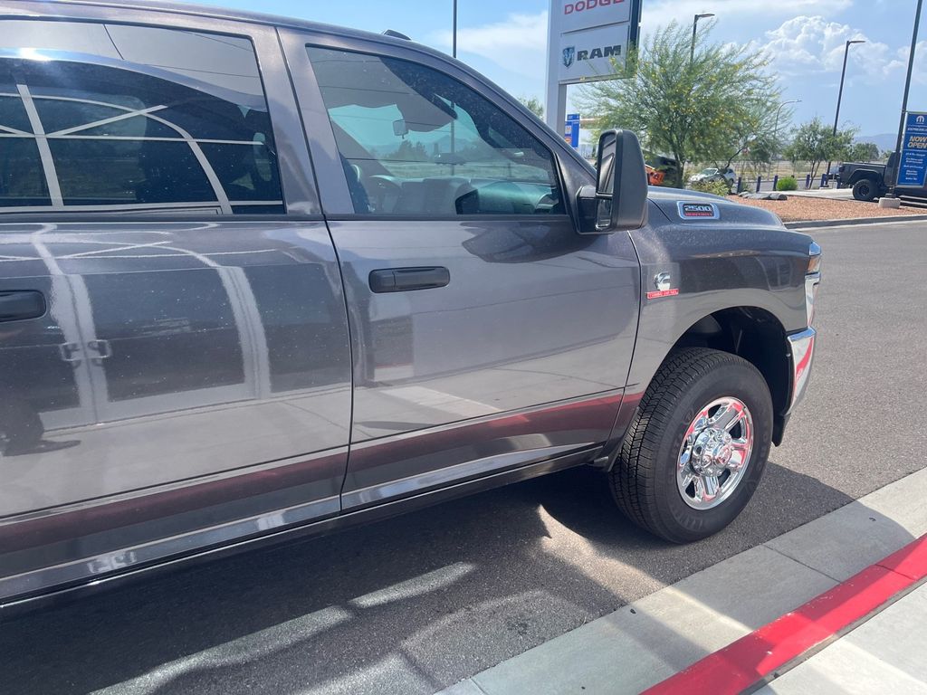 2025 Ram 2500 Tradesman photo 15