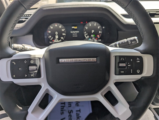 2025 Land Rover Defender 110 S photo 8