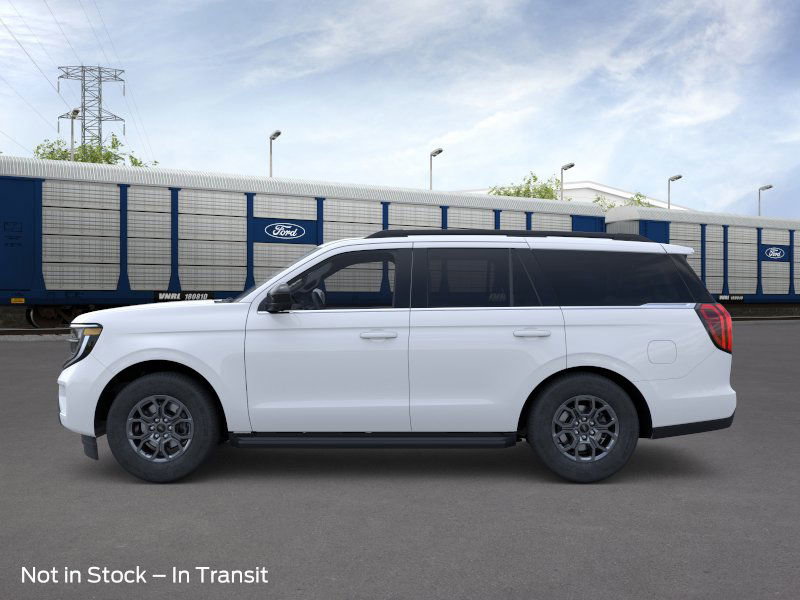 2025 Ford Expedition photo 3