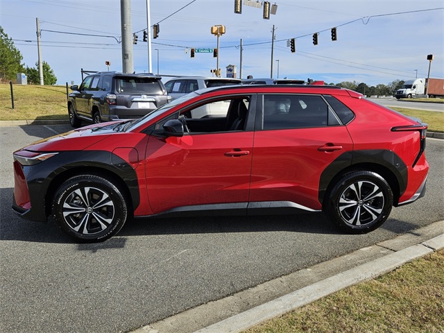 2024 Toyota bZ4X XLE photo 3