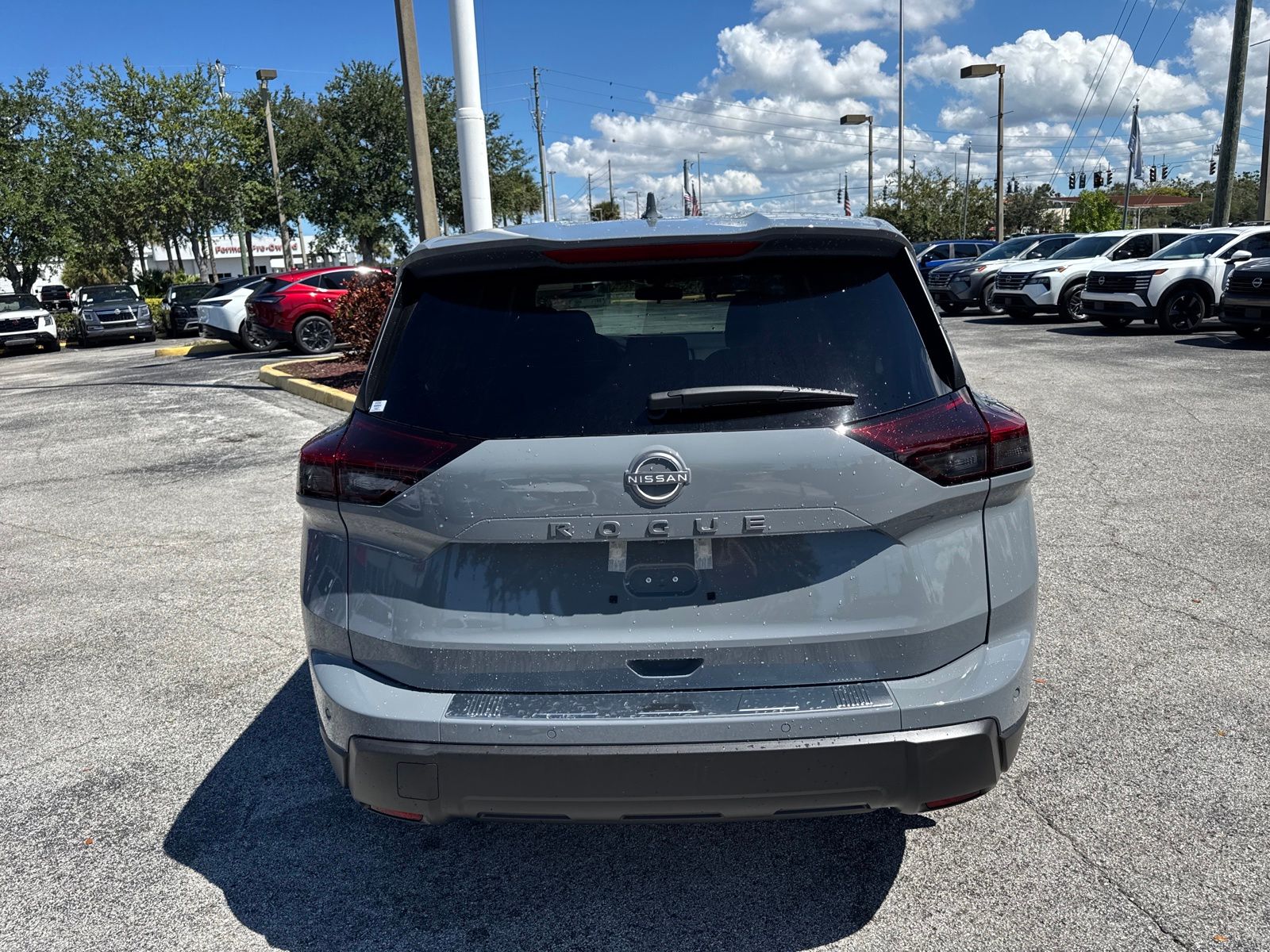 2026 Nissan Rogue SV photo 4