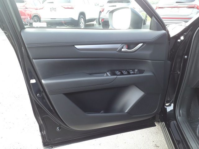2025 Mazda CX-5 2.5 S Preferred photo 8