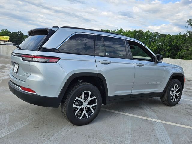 2025 Jeep Grand Cherokee Limited photo 9