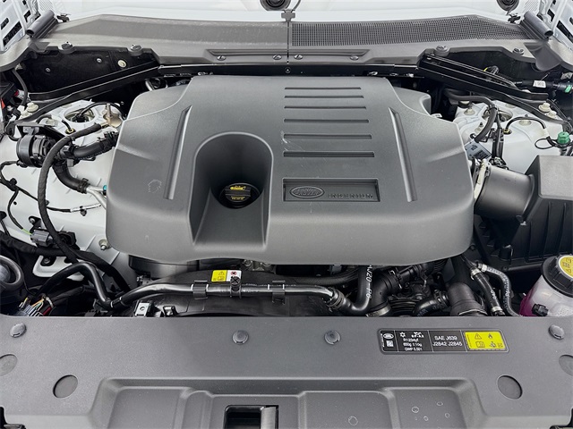 2025 Land Rover Defender 110 X-Dynamic SE photo 26