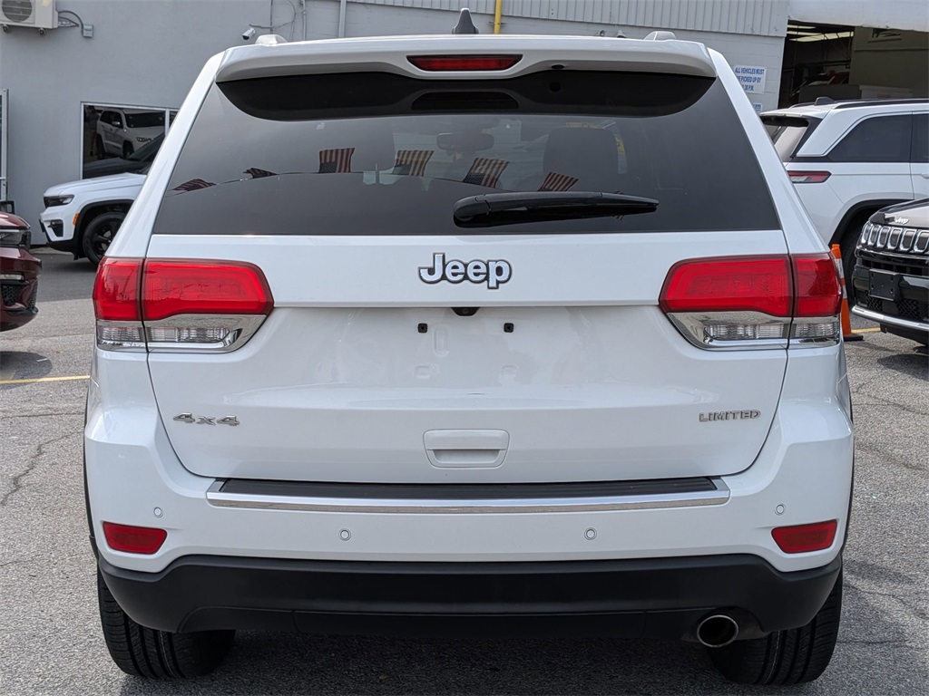 2018 Jeep Grand Cherokee Limited photo 2
