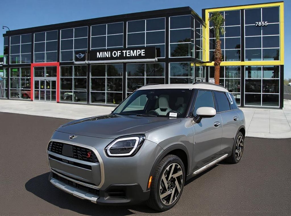 2026 MINI Countryman S's photo