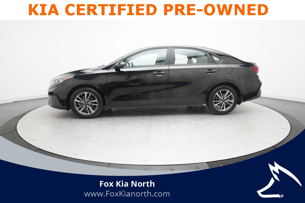 2023 Kia Forte LXS photo 7