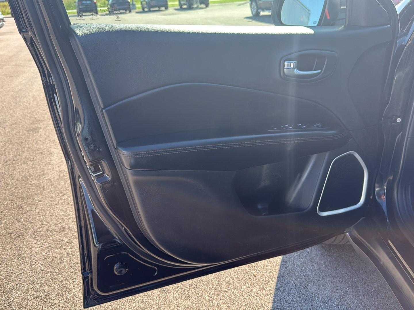 2019 Jeep Compass Limited photo 18