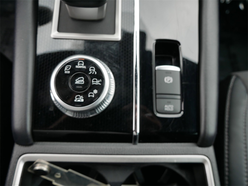 2023 Mitsubishi Outlander Ralliart SE Black Edition photo 16