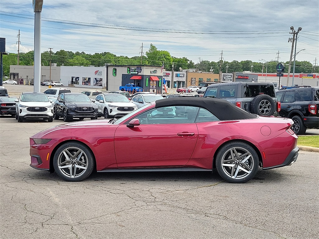 2025 Ford Mustang EcoBoost Convertible photo 3