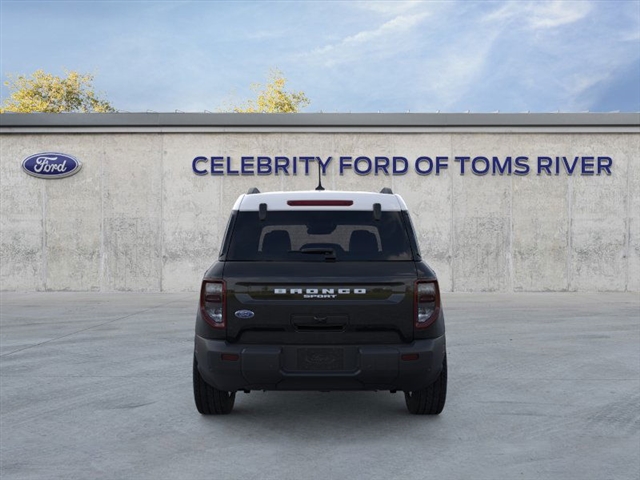 2025 Ford Bronco Sport Heritage photo 2