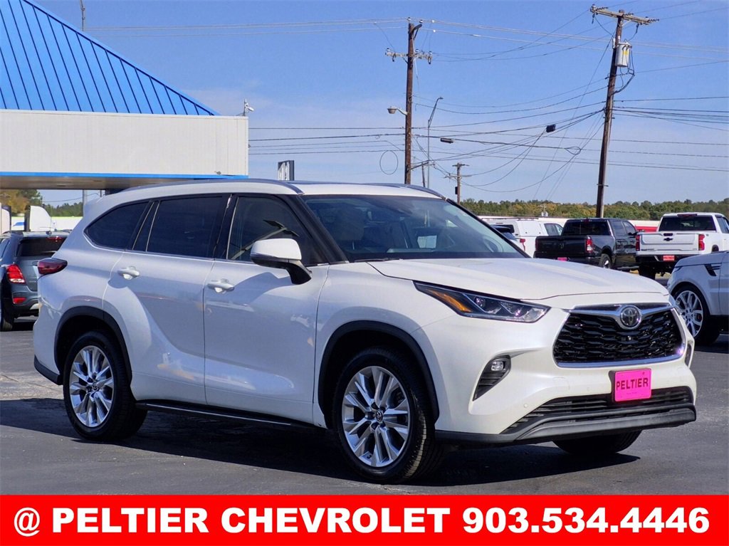 2020 Toyota Highlander Limited's photo