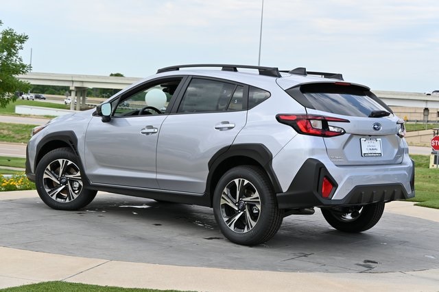2025 Subaru Crosstrek Premium photo 4