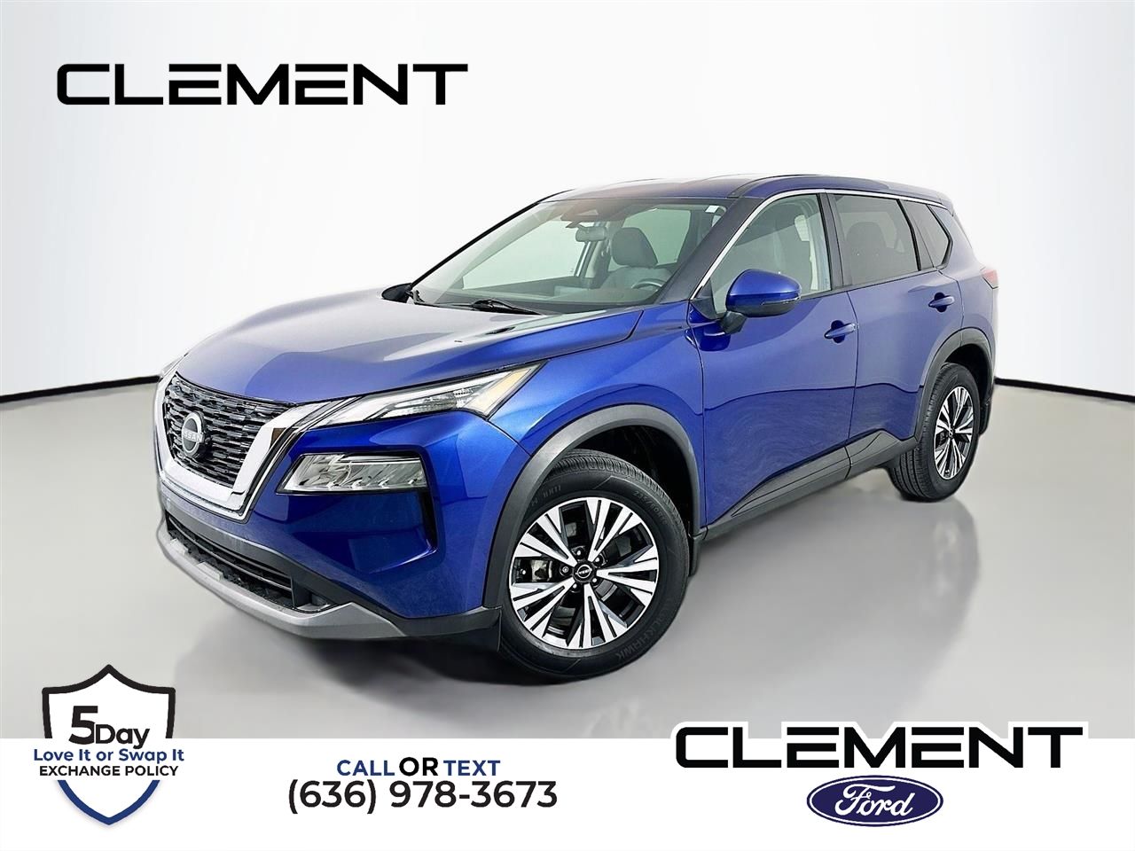 2022 Nissan Rogue SV's photo