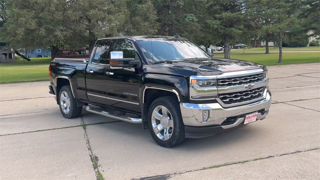 Used 2018 Chevrolet Silverado 1500 LTZ with VIN 1GCVKSEJ5JZ370628 for sale in Oslo, Minnesota