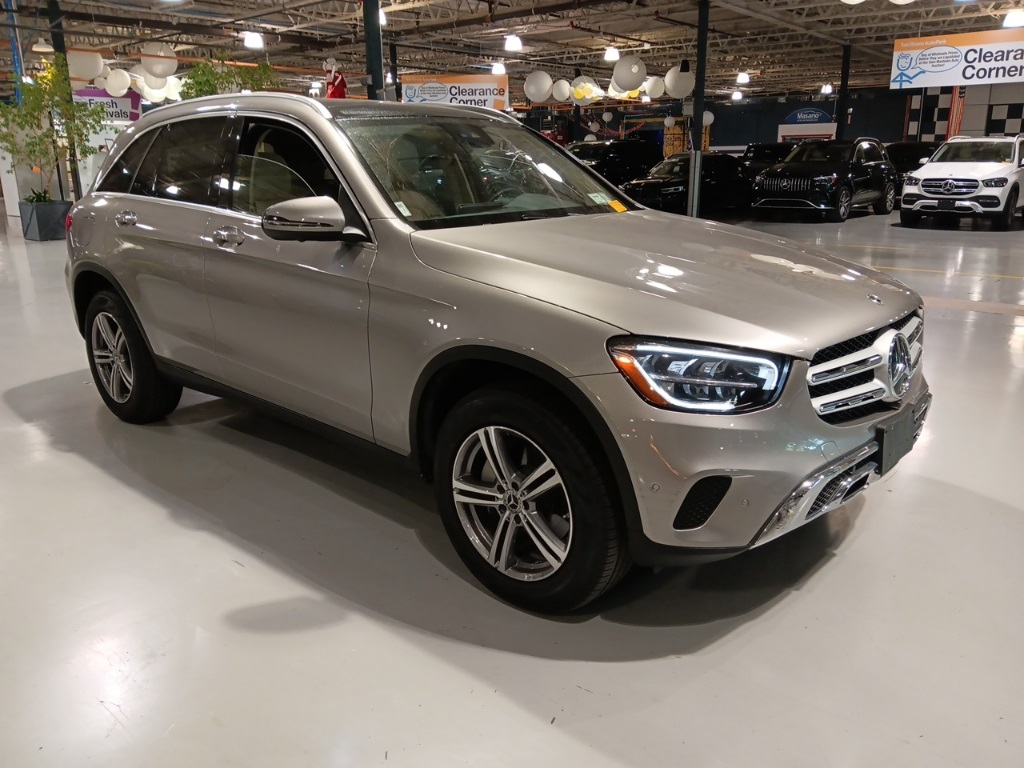 2022 Mercedes Benz GLC 300 4MATIC photo 3