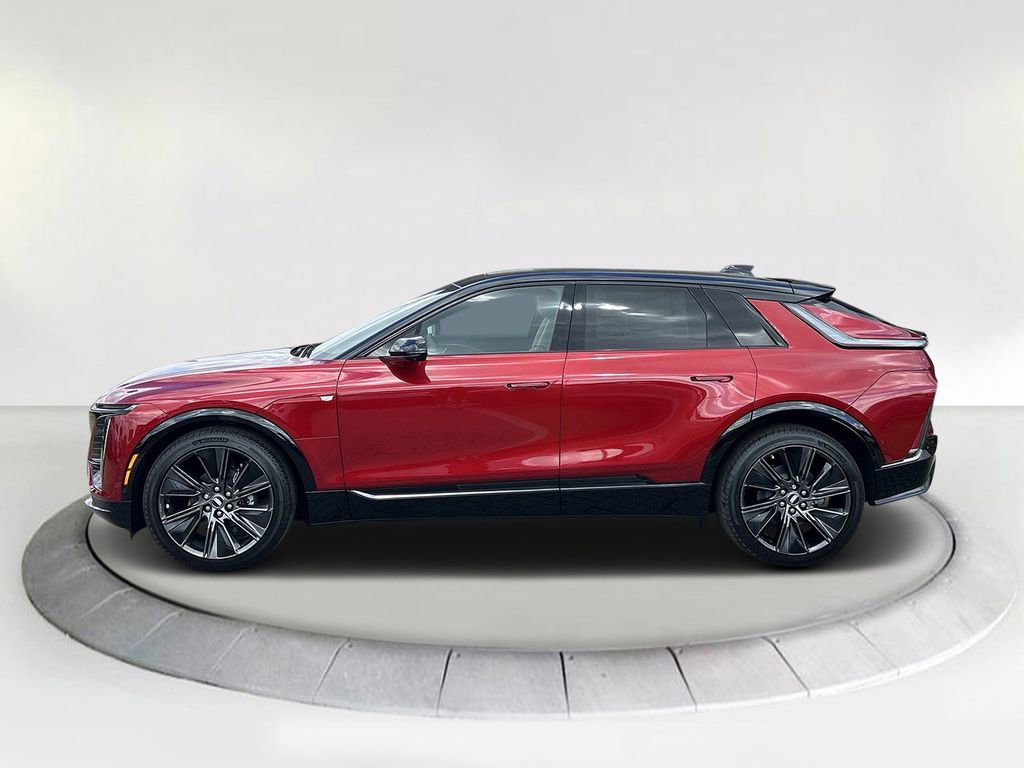 2026 Cadillac Lyriq Sport photo 2
