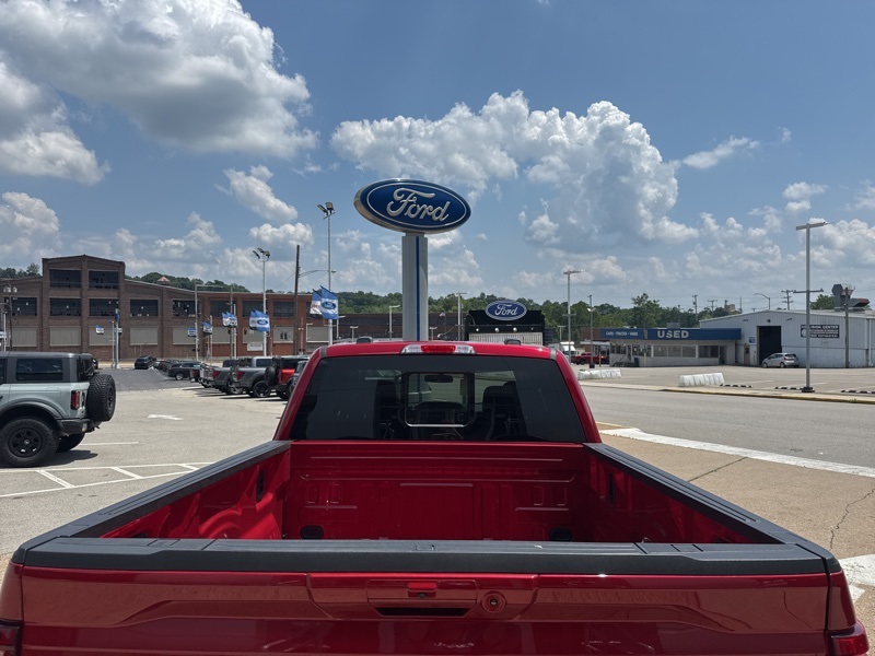 2025 Ford F-150 XLT photo 10