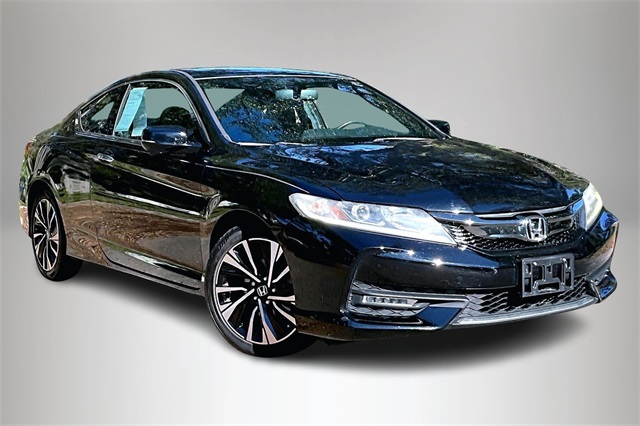 2017 Honda Accord EX-L's photo