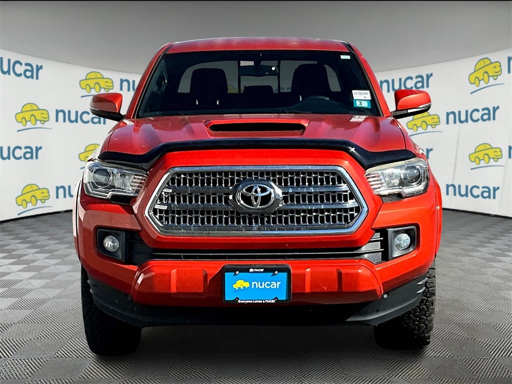 2017 Toyota Tacoma SR5 Sport TRD Pro photo 2
