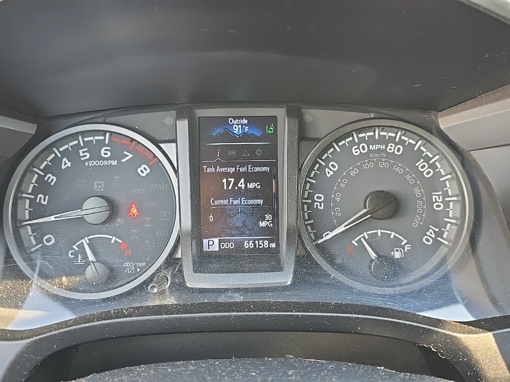 2021 Toyota Tacoma TRD Off-Road photo 21