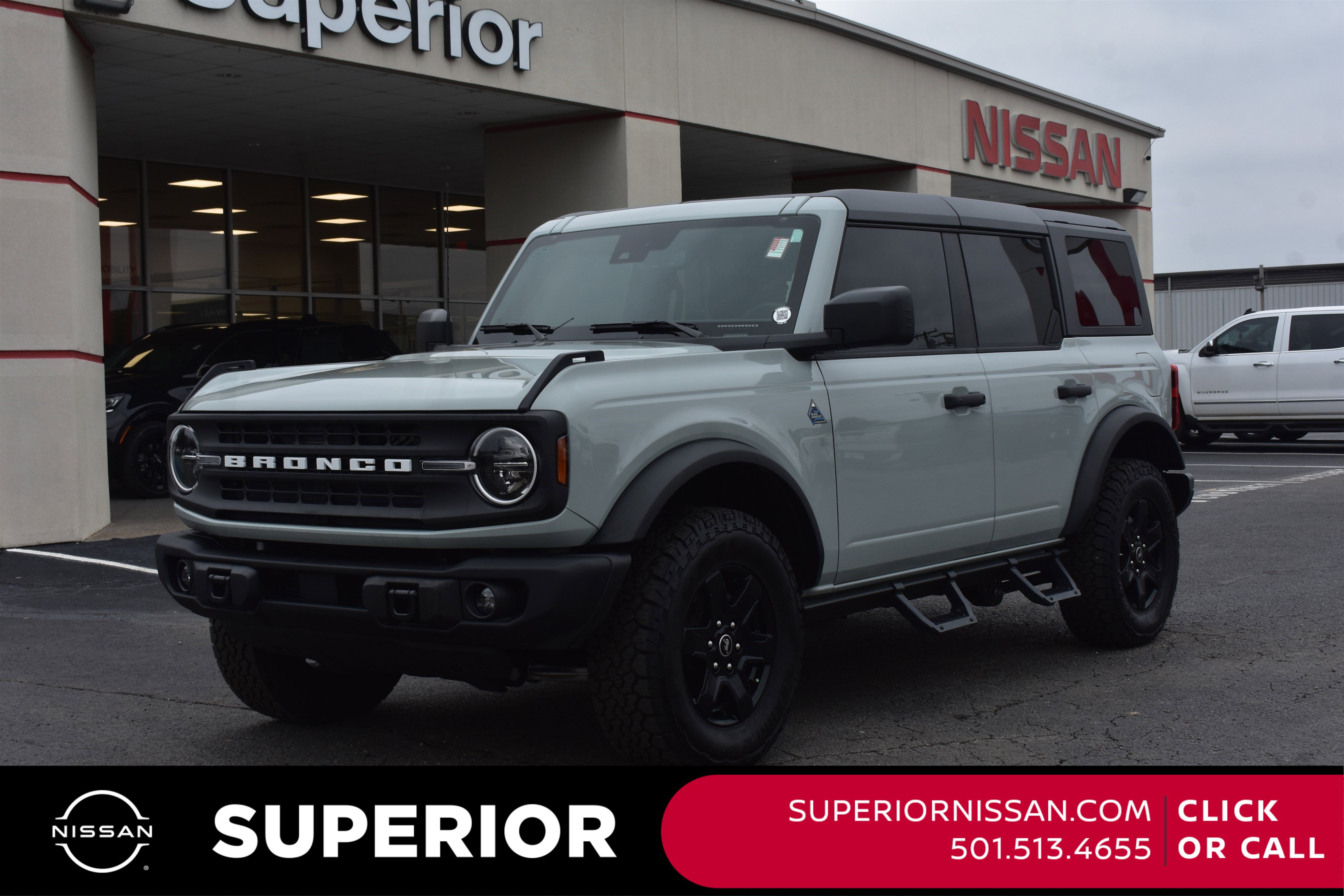 2024 Ford Bronco 4-Door Black Diamond's photo