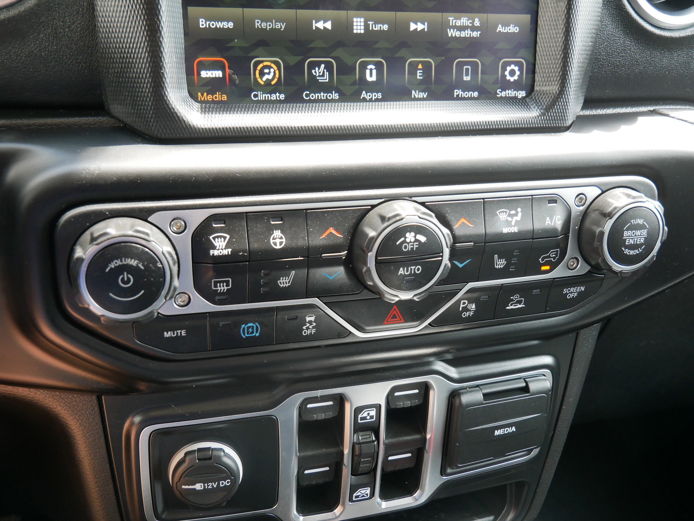 2022 Jeep Wrangler 4xe Unlimited Sahara photo 23