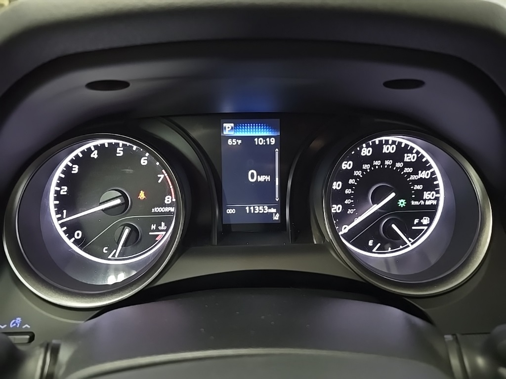 2022 Toyota Camry SE photo 22