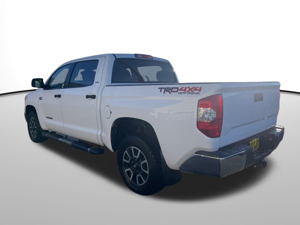 2017 Toyota Tundra SR5 photo 3