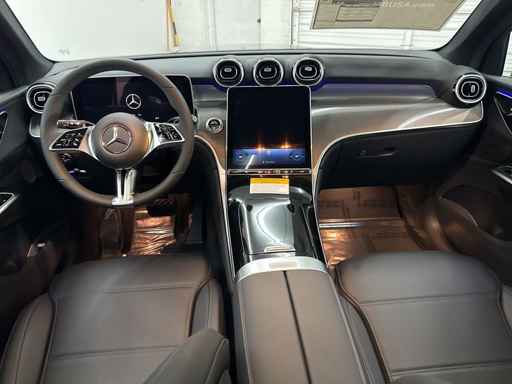 2026 Mercedes Benz GLC 300 photo 16