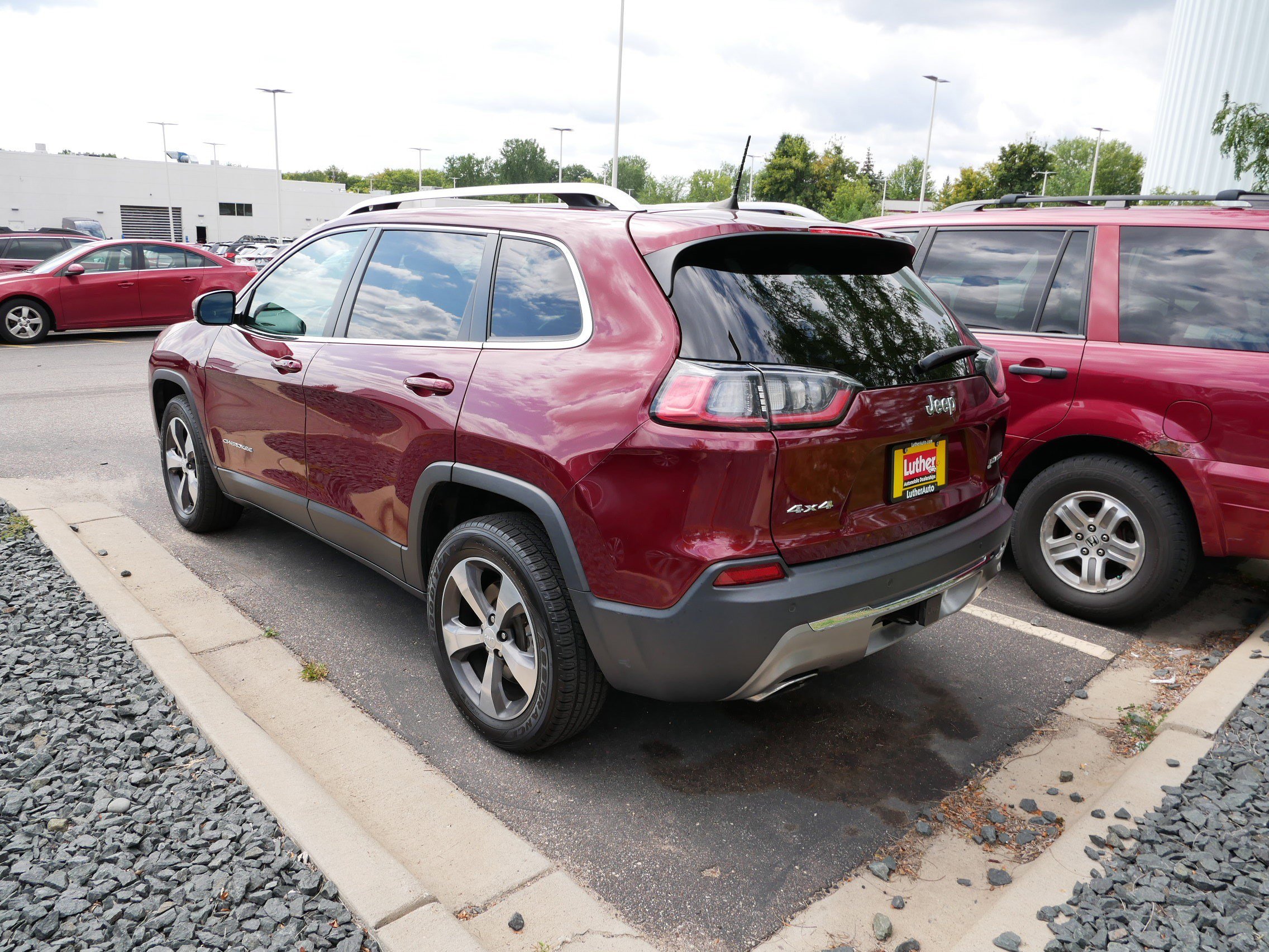 2019 Jeep Cherokee Limited photo 3