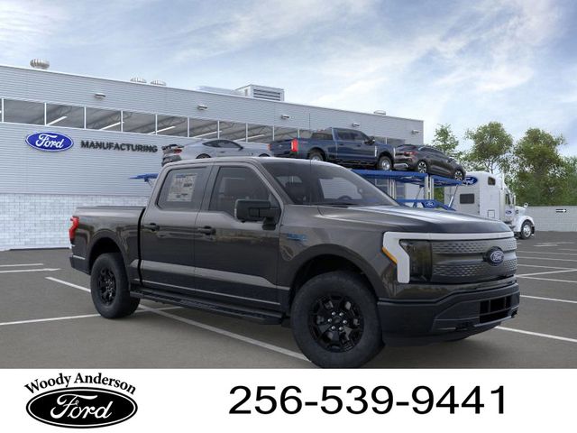 2025 Ford F-150 Lightning XLT photo 6