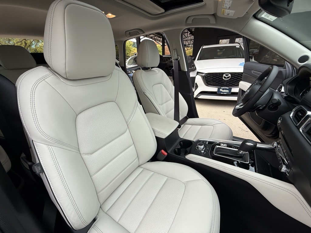 2025 Mazda CX-5 2.5 Premium Plus photo 3
