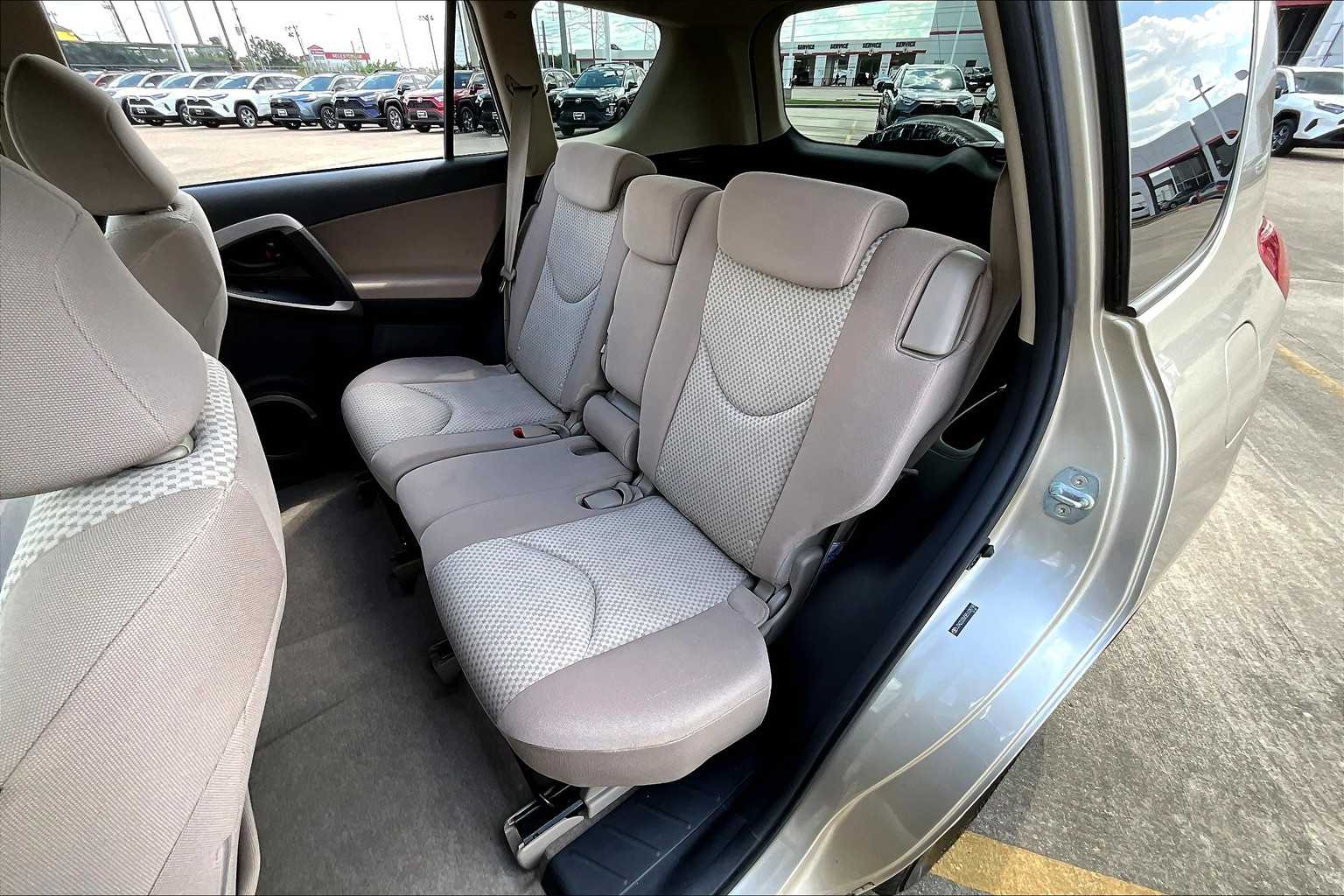 2008 Toyota RAV4 Sport photo 17