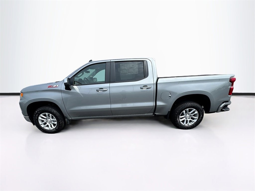 2025 Chevrolet Silverado 1500 LT photo 4