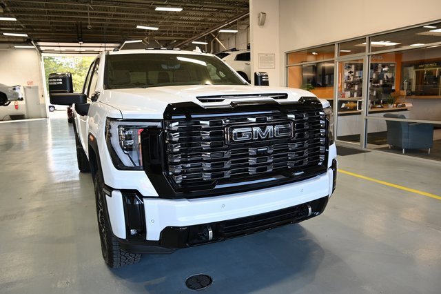 2026 Gmc Sierra 2500 HD Denali Ultimate photo 3