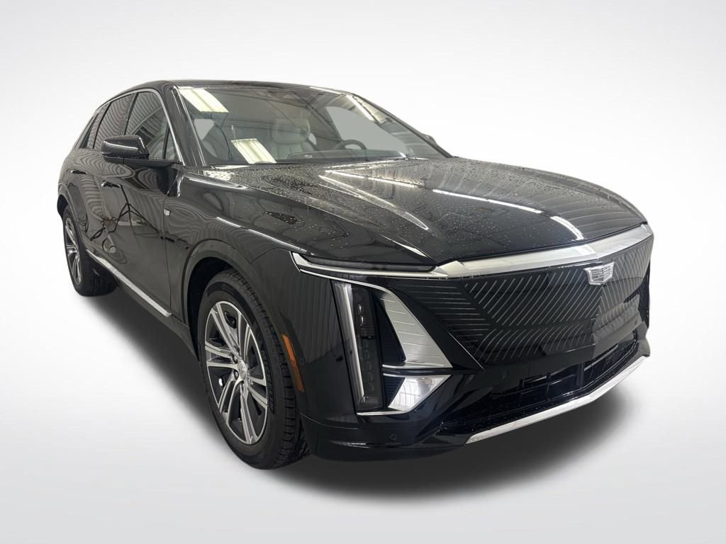 2025 Cadillac LYRIQ Luxury 2's photo
