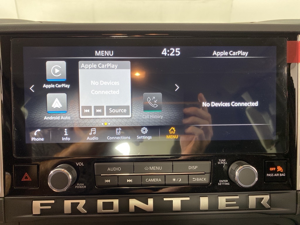 2025 Nissan Frontier SV photo 4