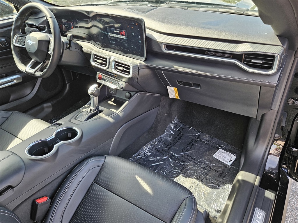 2025 Ford Mustang GT Premium Convertible photo 29