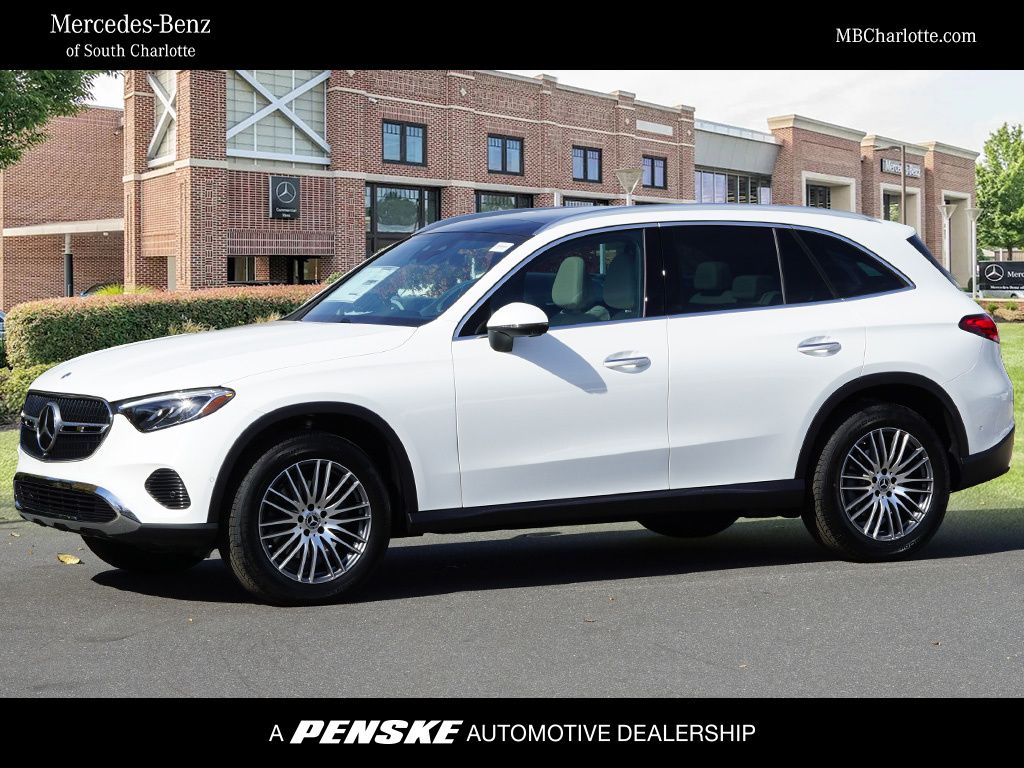 2026 Mercedes-Benz GLC Base's photo