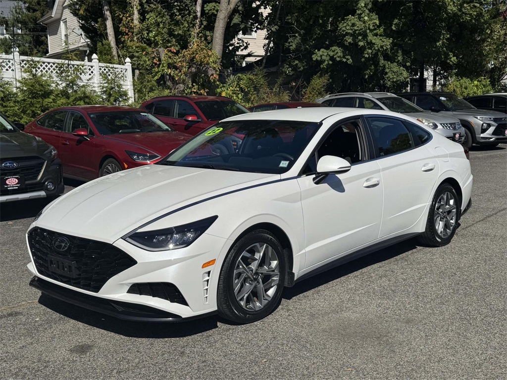 2022 Hyundai Sonata SEL photo 3