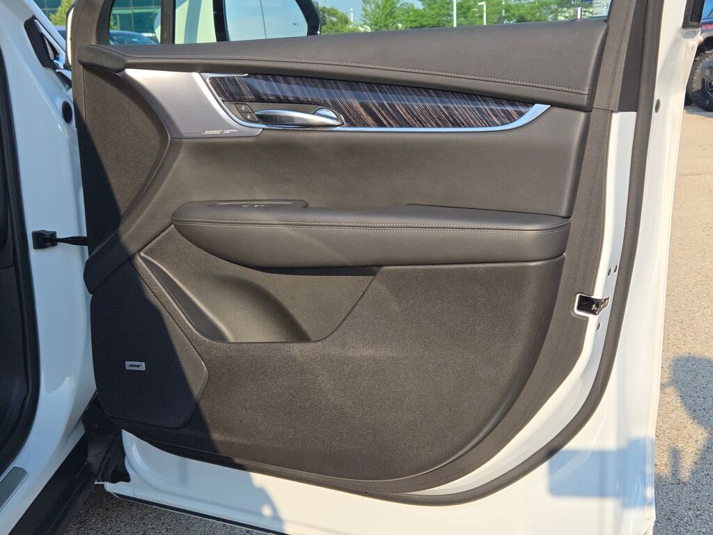 2024 Cadillac XT6 Premium Luxury photo 8