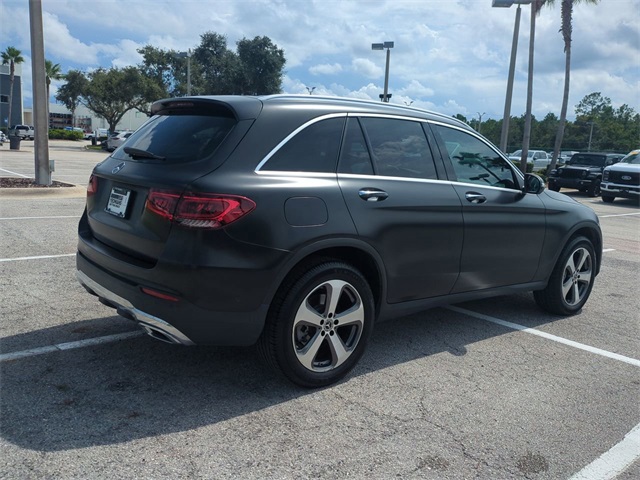 2022 Mercedes Benz GLC 300 photo 4