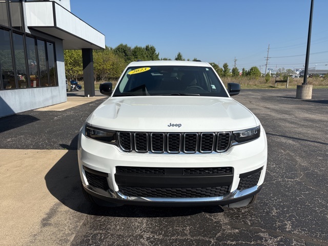 2023 Jeep Grand Cherokee Laredo photo 9
