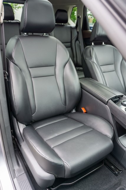 2022 Nissan Rogue SV photo 9